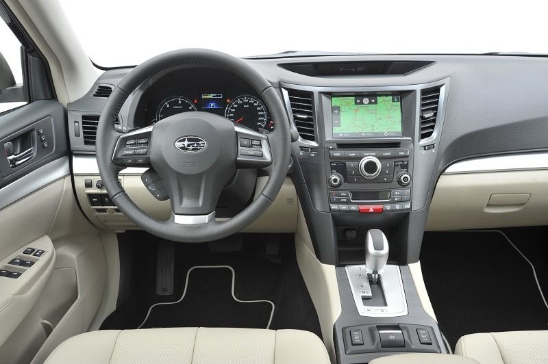 Subaru Outback mit LuK Lineartronic 2 outback-2.0d-mj2013-interior-02