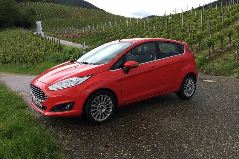 Ford Fiesta mit Doppelkupplungsgetriebe 2 der-Autotester