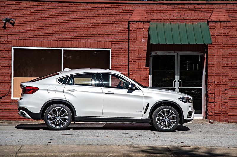 Der BMW X6 wurde überarbeitet – Ein Dinosaurier der mit der Zeit geht 3 bmw x6