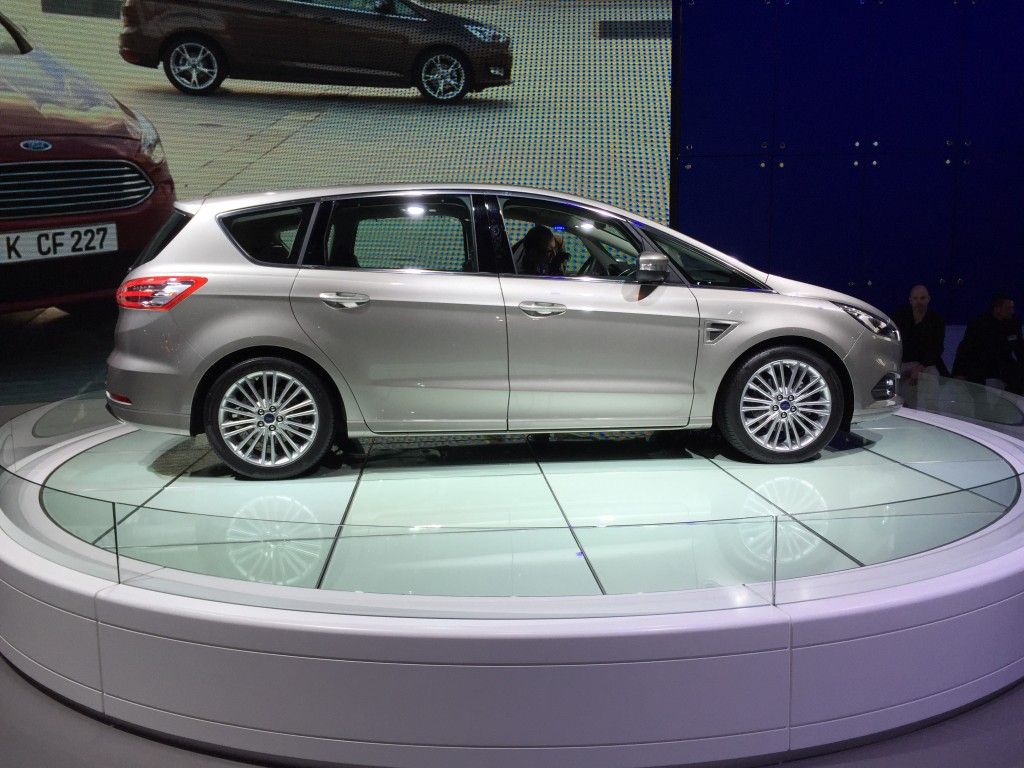 Autosalon Paris - Ein Rundgang 1 Ford S-Max taufrisch