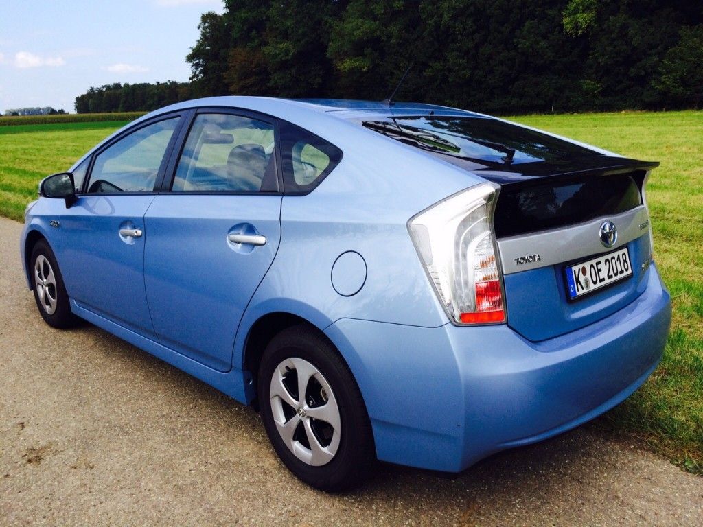 Toyota Prius Plug in hybrid 1 image