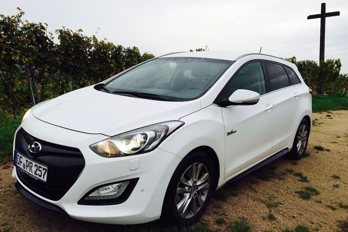 Hyundai i30 Kombi - "Do klappert nix" - Golfjäger 13 der-Autotester