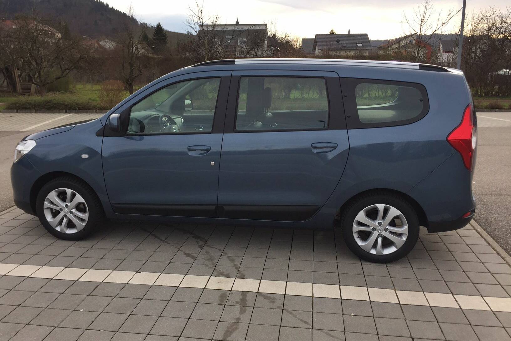 Dacia Lodgy – Der billige Kombi für große Familien 3 der-Autotester