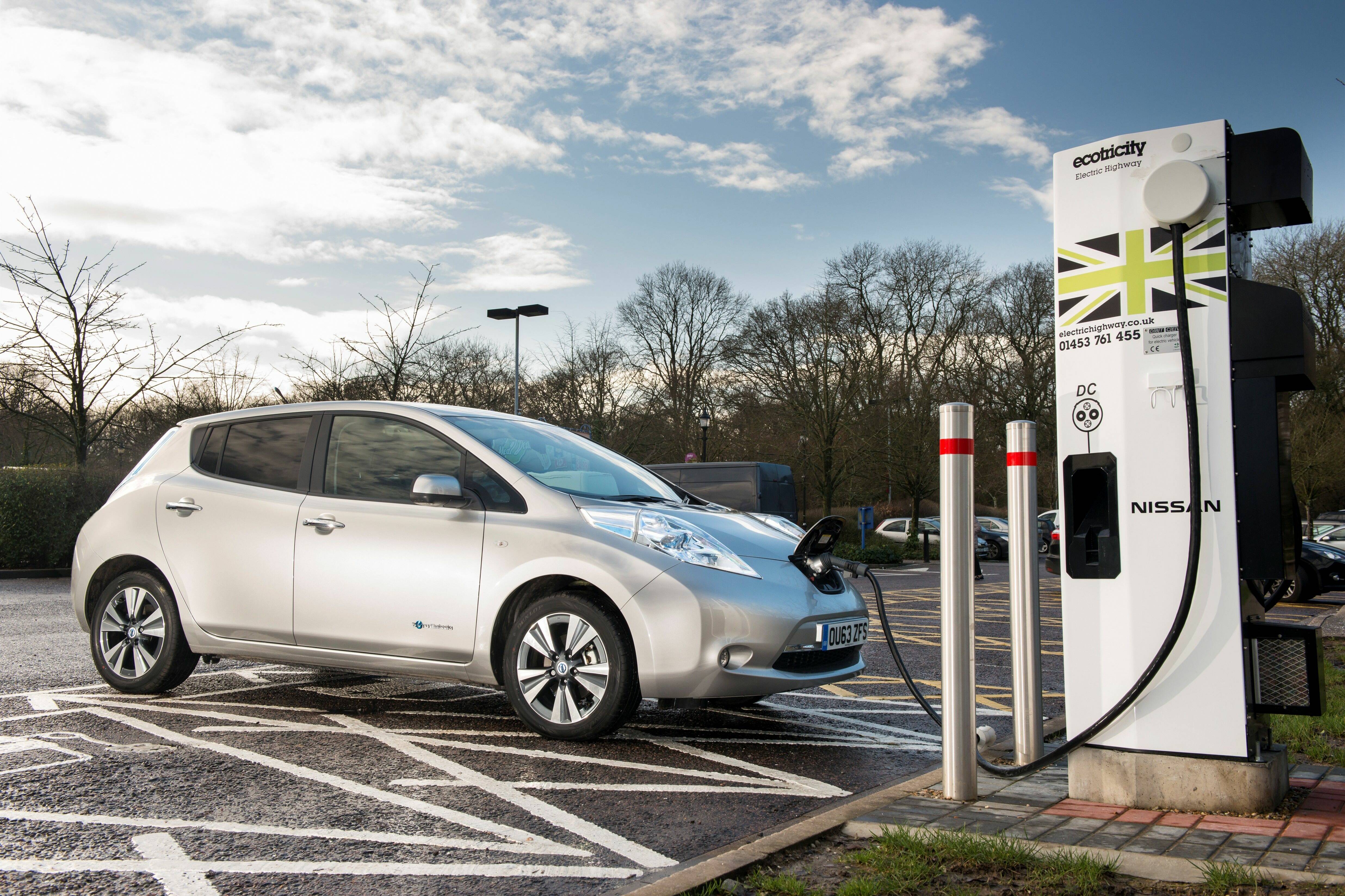 Kostenlos Strom tanken bei Nissan in ganz Deutschland 6 der-Autotester