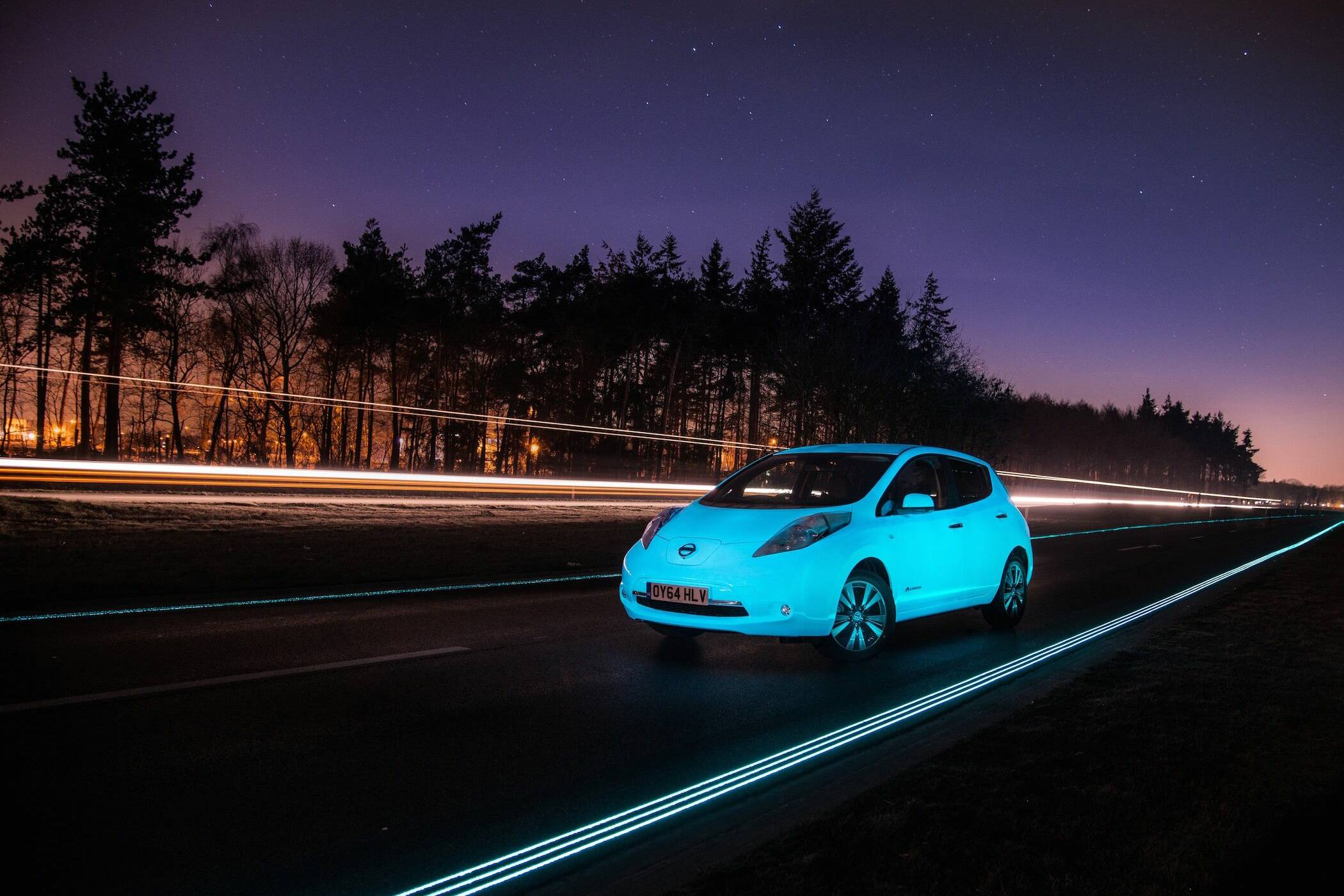 Sind Straßenlaternen künftig überflüssig? 8 der-Autotester