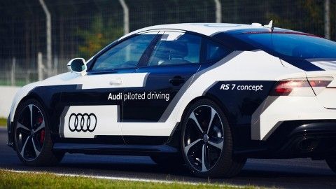 Fahren ganz ohne Fahrer! Wann chauffieren uns die Autos? - Hier die Antworten von Prof. Markus Maurer 1 Audi RS 7 piloted driving concept