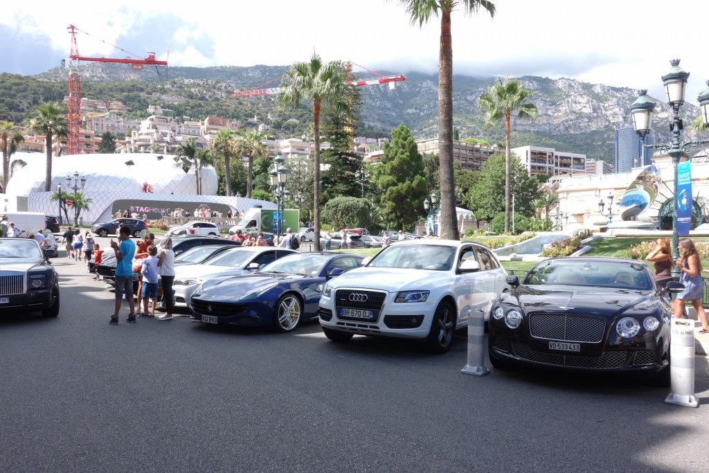 Promenade durch Monaco - prunkvolle Yachten, teure Autos und schöne Frauen 10 Casino Monte Carlo