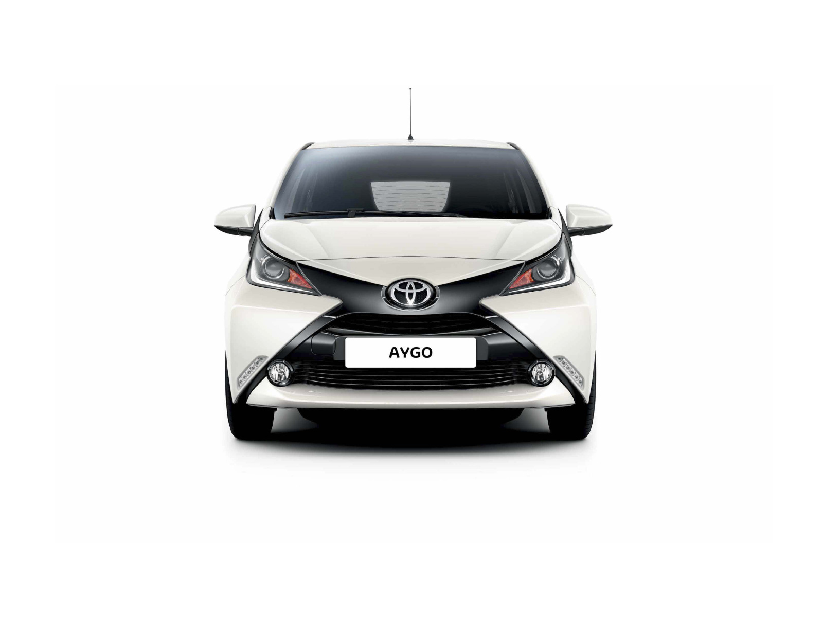 Die billigsten Autos: Neuwagen für unter 10.000 Euro! Teil 2 5 toyota-Aygo-2014-exterior-tme-011-a-full_tcm-17-98026