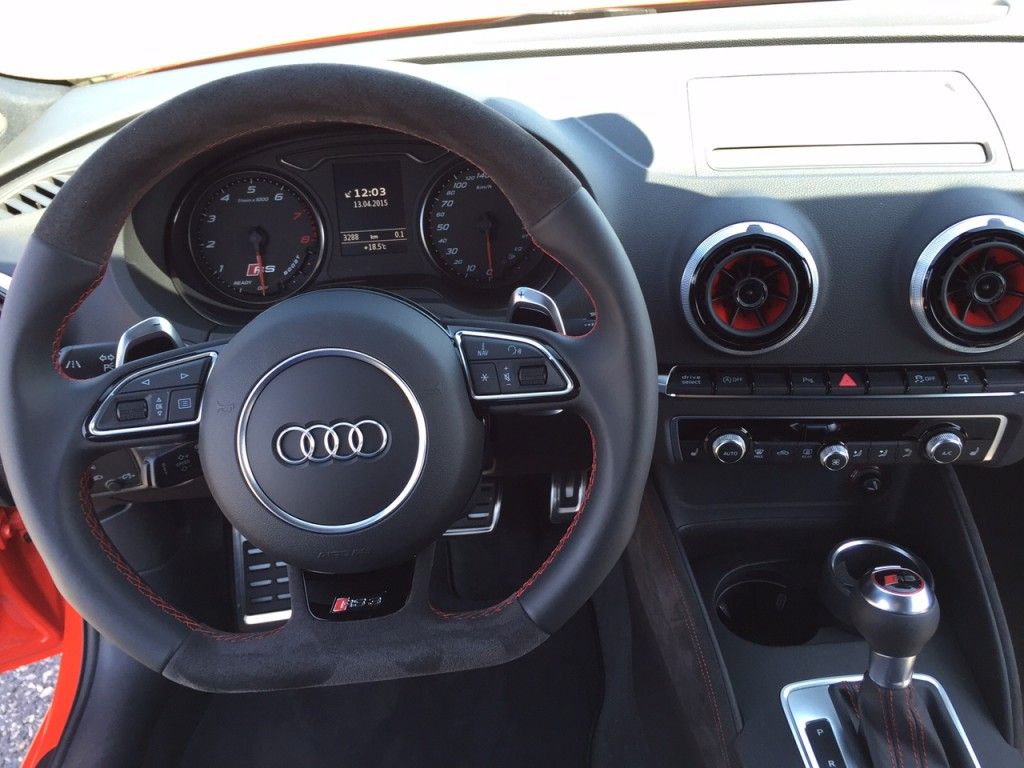 Rennwagen für Papi - Der neue Audi RS3 7 Audi RS3 Innenraum
