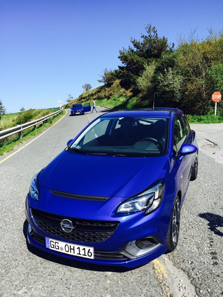 Der neue Opel Corsa OPC - Kleiner Kraftwürfel mit 207 PS 4 Opel Corsa OPC auf der Straße