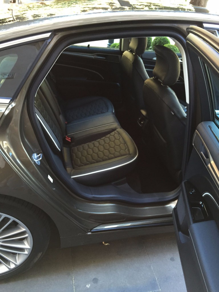 Ford Mondeo VIGNALE - Das Auto für Anspruchvolle 8 Datei 20.05.15 20 51 38