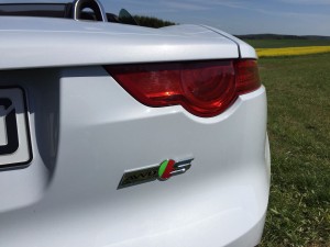 Jaguar F-Type nun auch mit Allradantrieb 4 der-Autotester