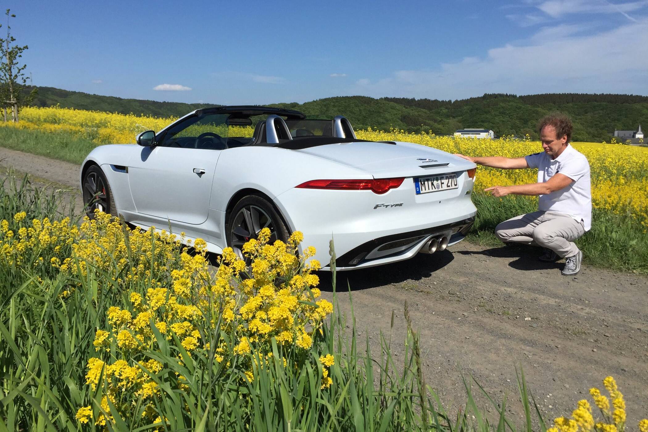 Jaguar F-Type nun auch mit Allradantrieb 3 der-Autotester