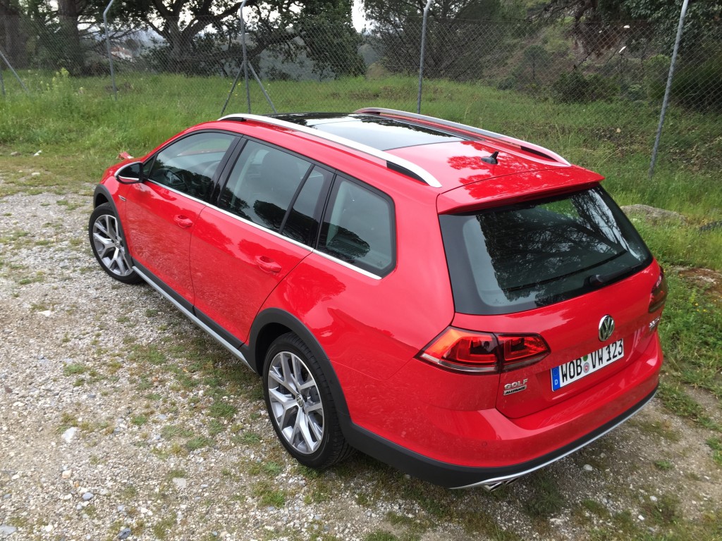 Der neue Golf Variant Alltrack - Die Eierlegendewollmilchsau 4 Foto 22.04.15 11 05 13