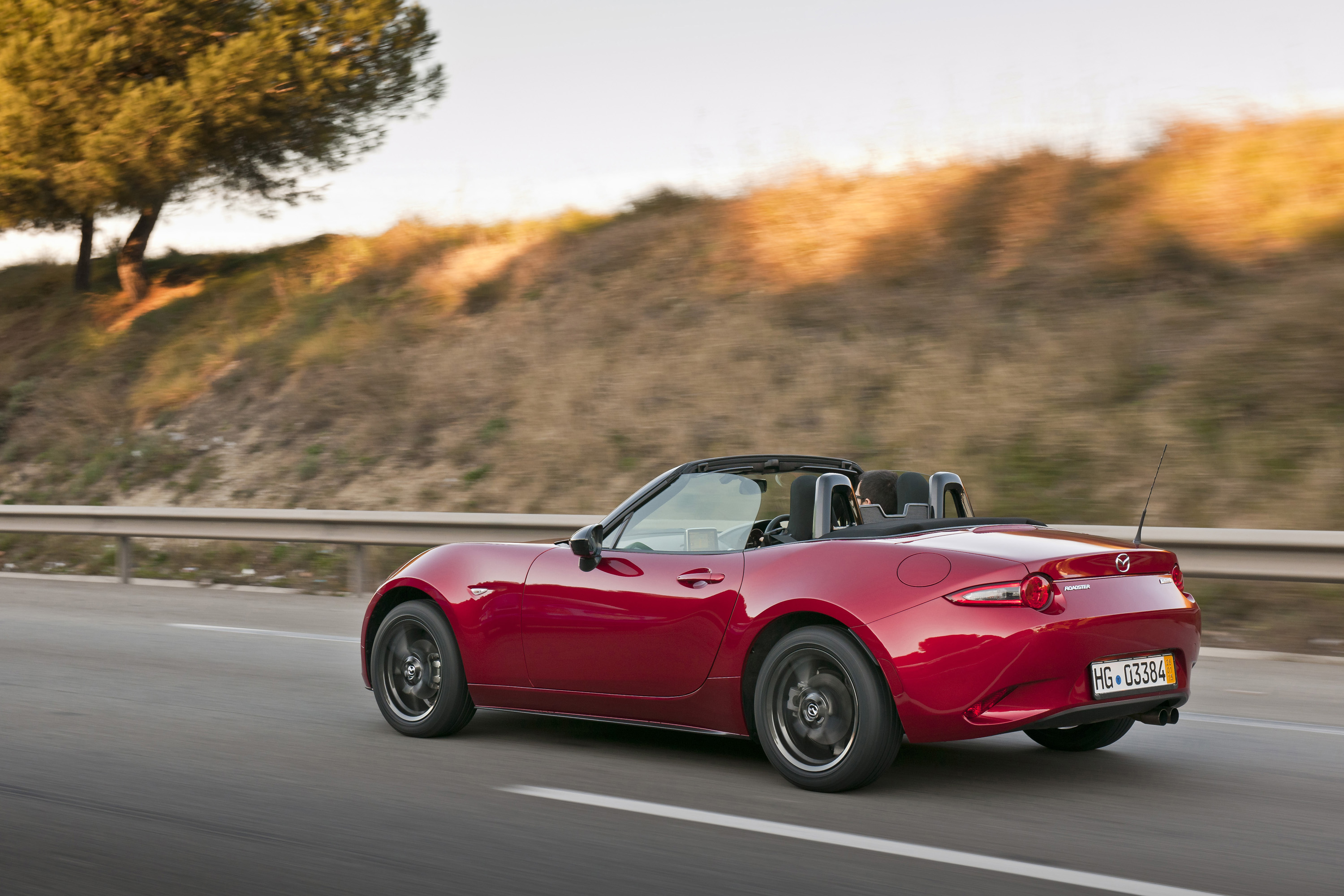 Available for Order - Der neue Mazda MX-5 2 der-Autotester