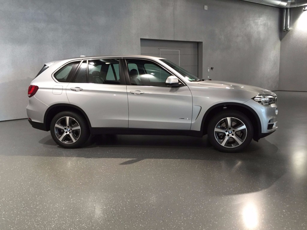 Der BMW X5 eDrive - Benzinmotor und Elektromotor in kongenialer Verbindung 5 BMW X5 Hybrid 2015