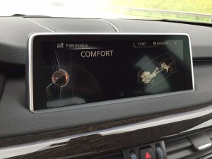 Der BMW X5 eDrive - Benzinmotor und Elektromotor in kongenialer Verbindung 12 der-Autotester