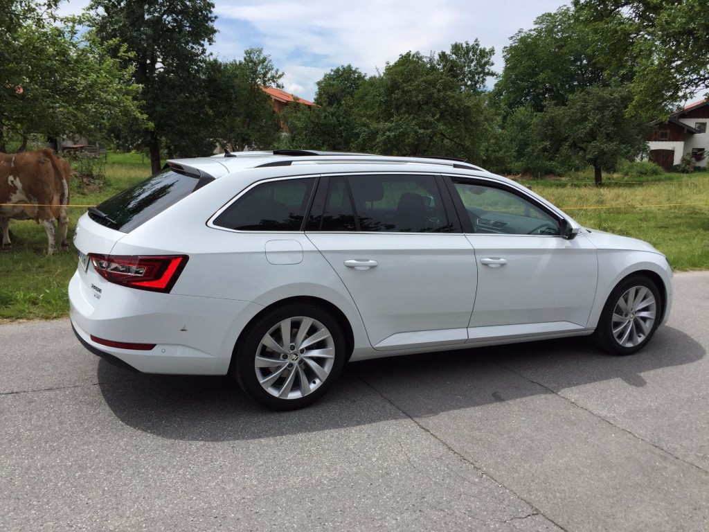 Im September kommt der Skoda Superb Combi 14 der-Autotester