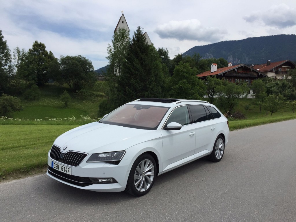 Im September kommt der Skoda Superb Combi 5 der-Autotester