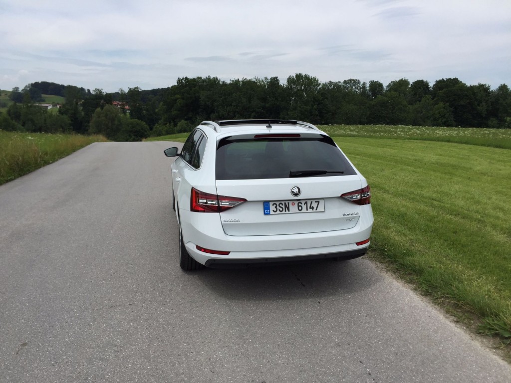 Im September kommt der Skoda Superb Combi 2 der-Autotester