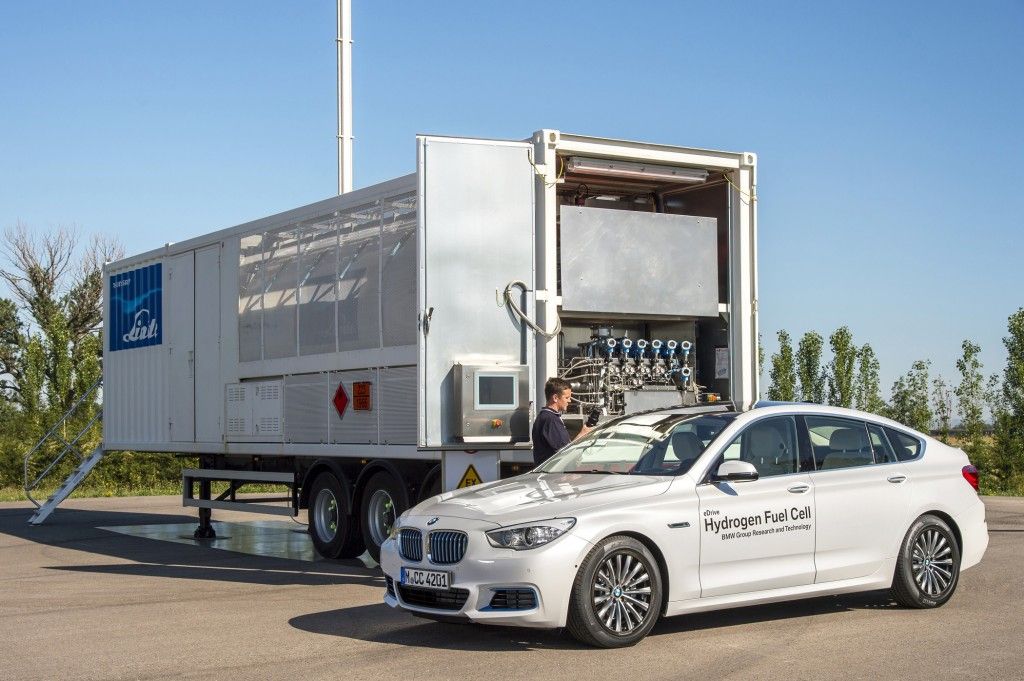 Fortschritt durch Technik bei BMW 5 53_Hydrogen_Fuel_Cell_based_Electric_Mobility