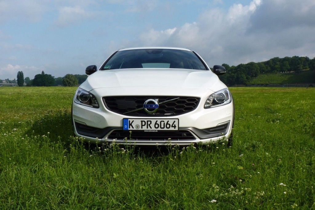 Volvo hat geländegängigen Zuwachs bekommen 20 der-Autotester