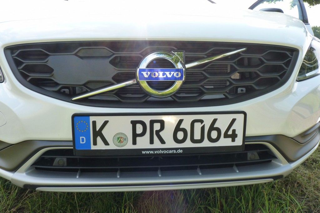 Volvo hat geländegängigen Zuwachs bekommen 7 der-Autotester