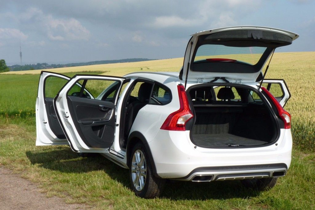Volvo hat geländegängigen Zuwachs bekommen 6 der-Autotester