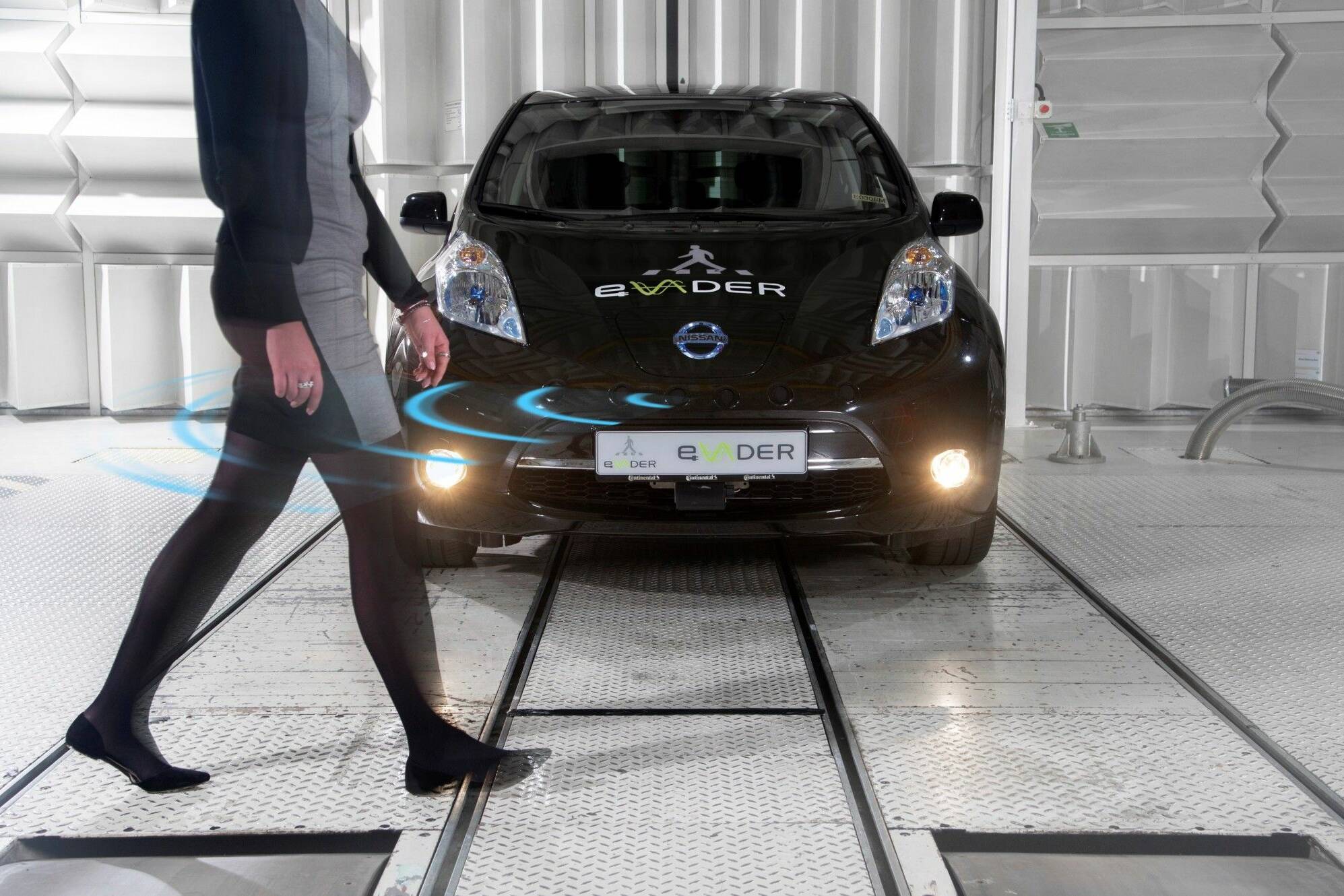 Nissan entwickelt neues Fußgänger-Warnsystem für Elektroautos 5 der-Autotester