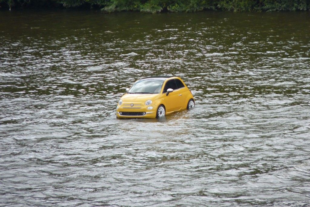 Im Main er- und aufgefrischt - Der Fiat 500 13 der-Autotester