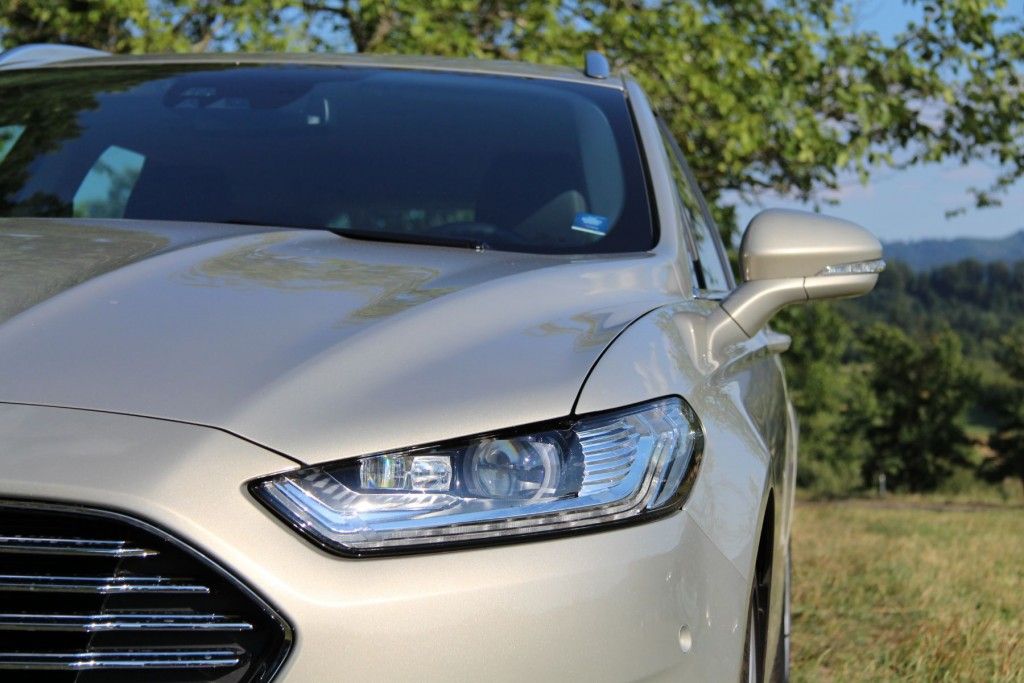Der Ford Mondeo – Stattlicher Kombi mit günstigem Preis-/Leistungsverhältnis 7 Ford Mondeo 2015 Adaptive LED-Scheinwerfer