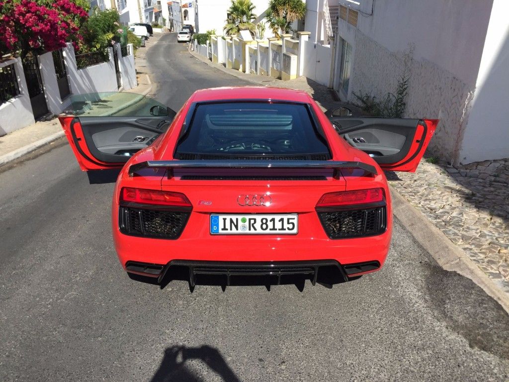 Vorsicht! Suchtgefahr - Der neue Audi R8 25 der-Autotester