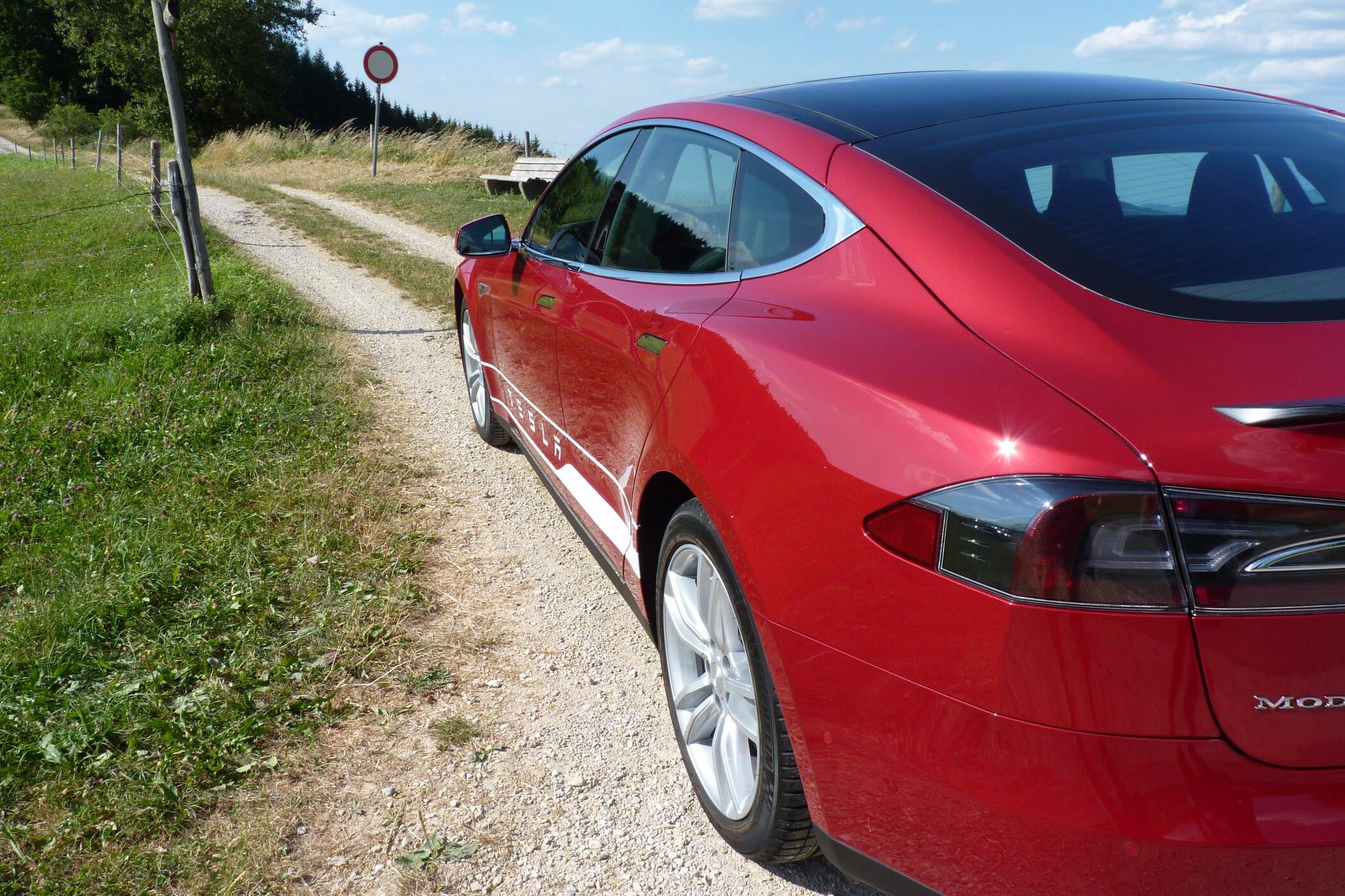 Einmal mehr enttäuscht Tesla die Anleger 5 der-Autotester