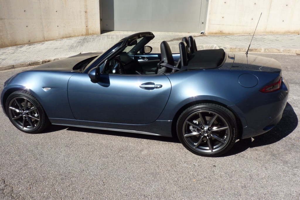 Der neue Mazda MX-5: Roadster, der Emotionen weckt 4 der-Autotester