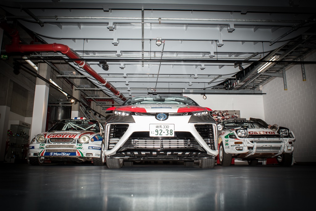 Motorsport-Premiere für den Brennstoffzellenantrieb 3 der-Autotester