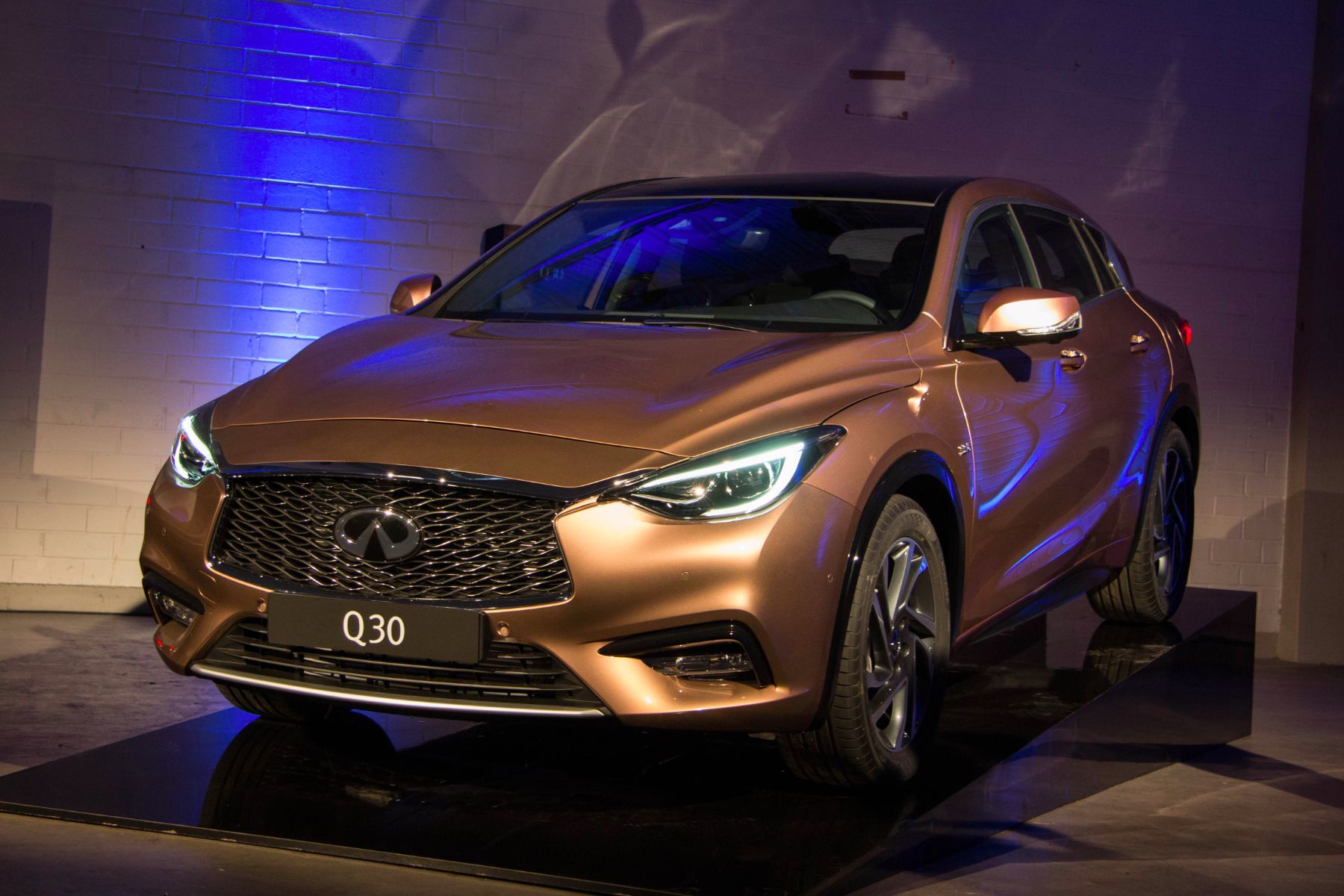 IAA 2015: Der neue Infiniti Q30 9 der-Autotester