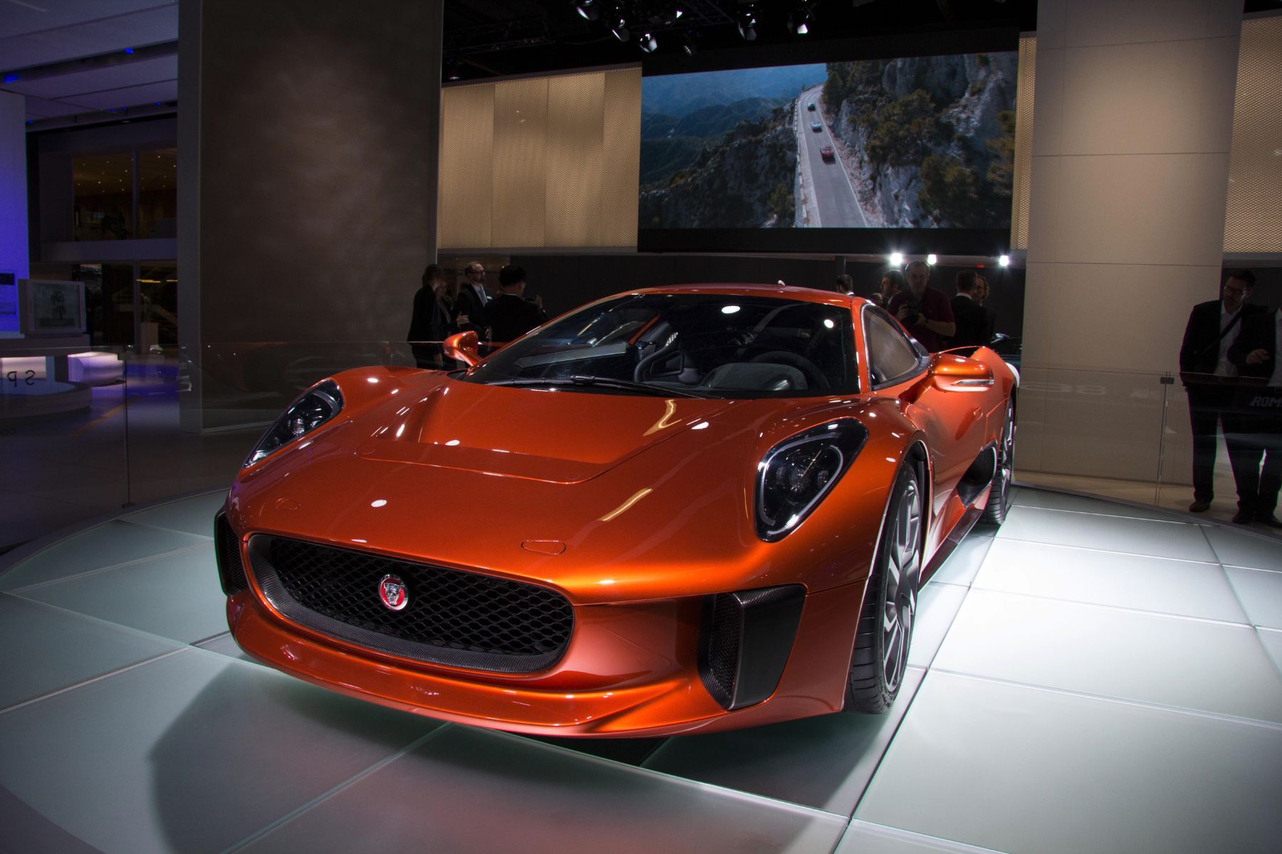 IAA 2015: Supersportwagen Jaguar C-X75 im neuen James Bond zu sehen 5 der-Autotester