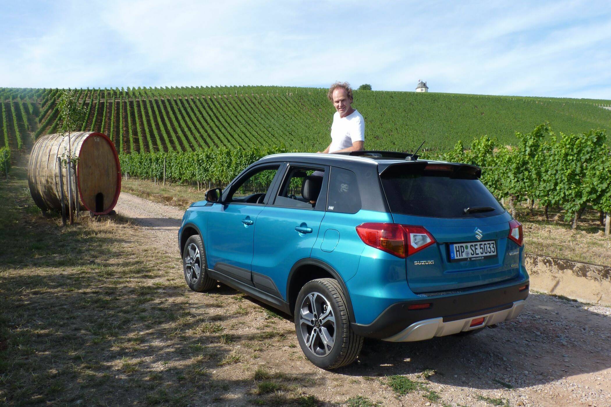 In der richtigen Farbe, weckt der Suzuki Vitara die Lust auf Abenteuer und Freiheit 1 der-Autotester