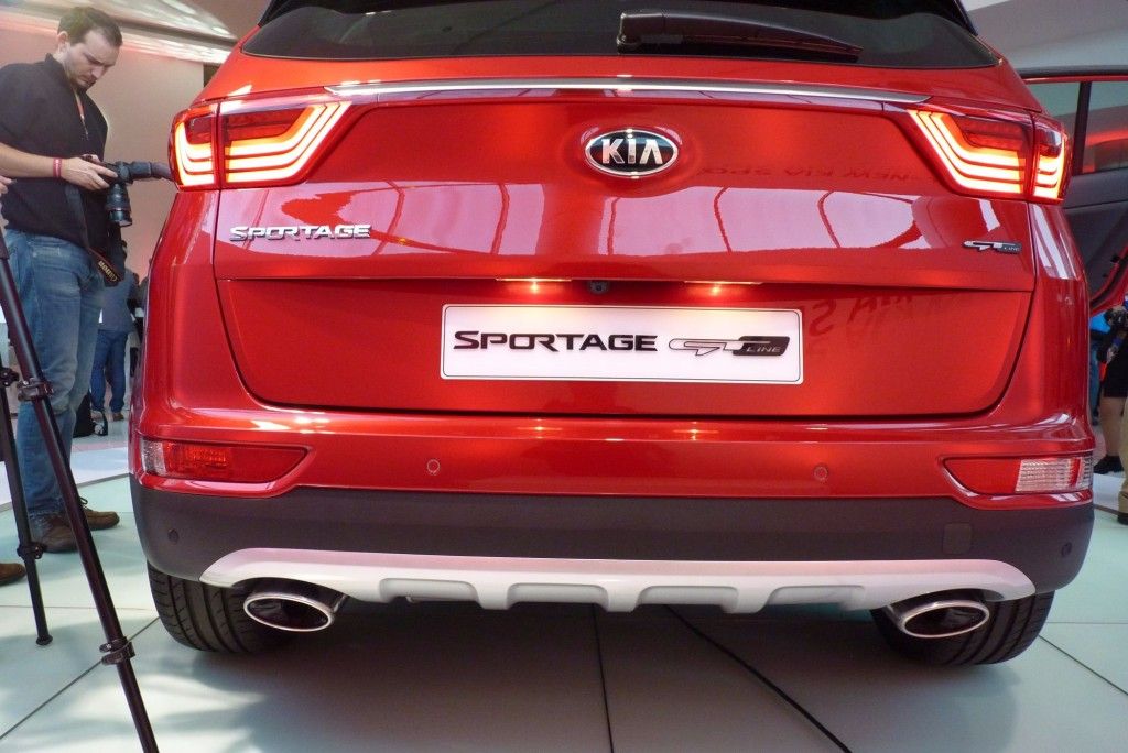 IAA 2015: Erste Fotos vom Kia Sportage 16 der-Autotester