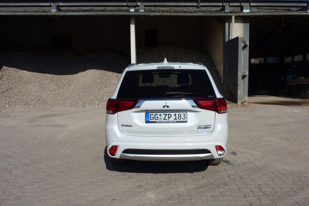 Der neue Outlander Plug-in Hybrid - Mitsubishi für das ökologische Gewissen 13 der-Autotester