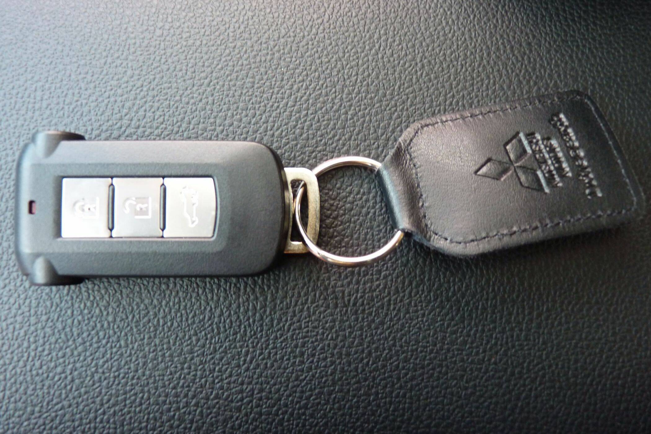 Renault baut Autos für Mitsubishi 6 Mitsubishi