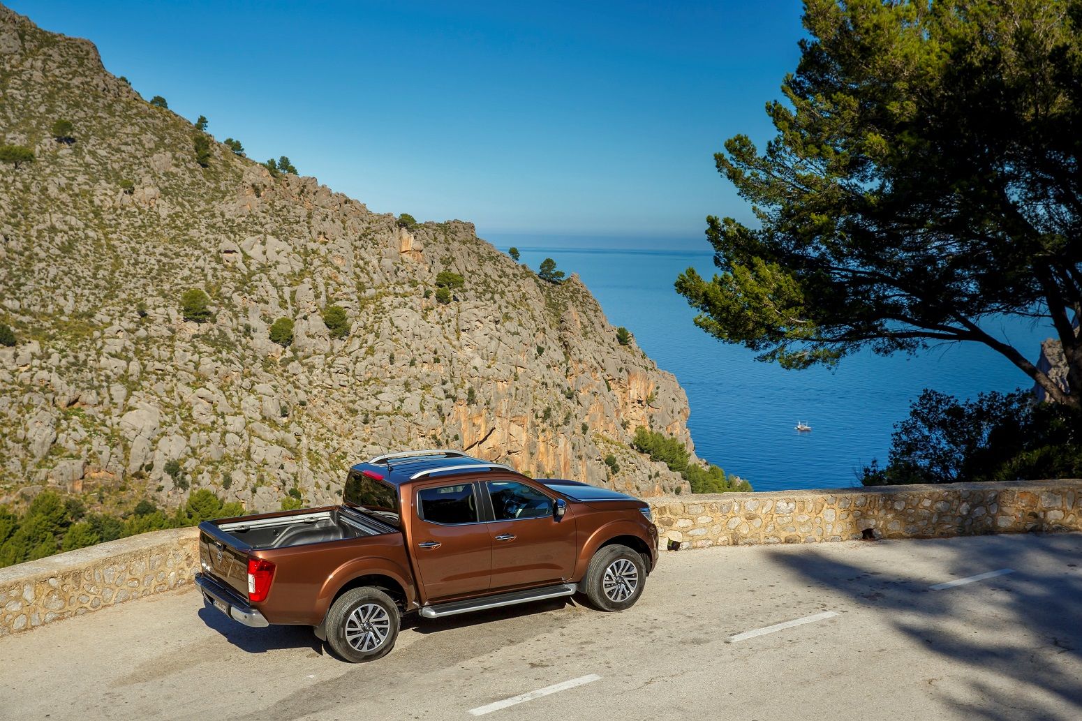 Und noch ein neuer Pick-up: Der Nissan NP300 Navaro 11 der-Autotester