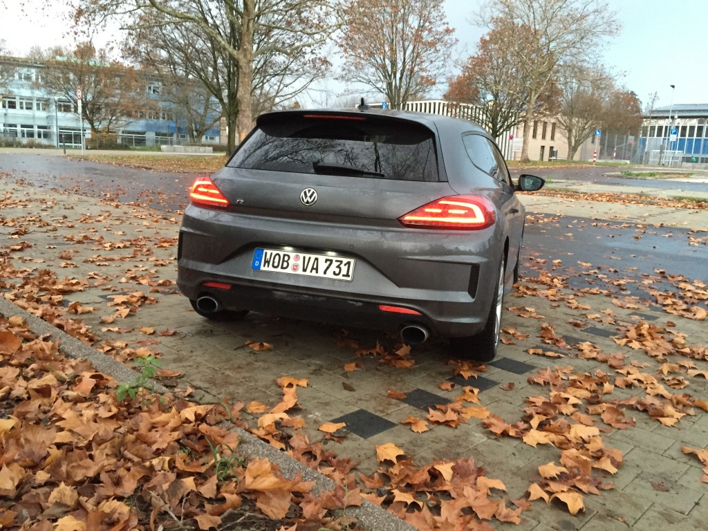 Scirocco R: Heißer Wüstenwind aus Wolfsburg 4 Scirocco R Heck 2015