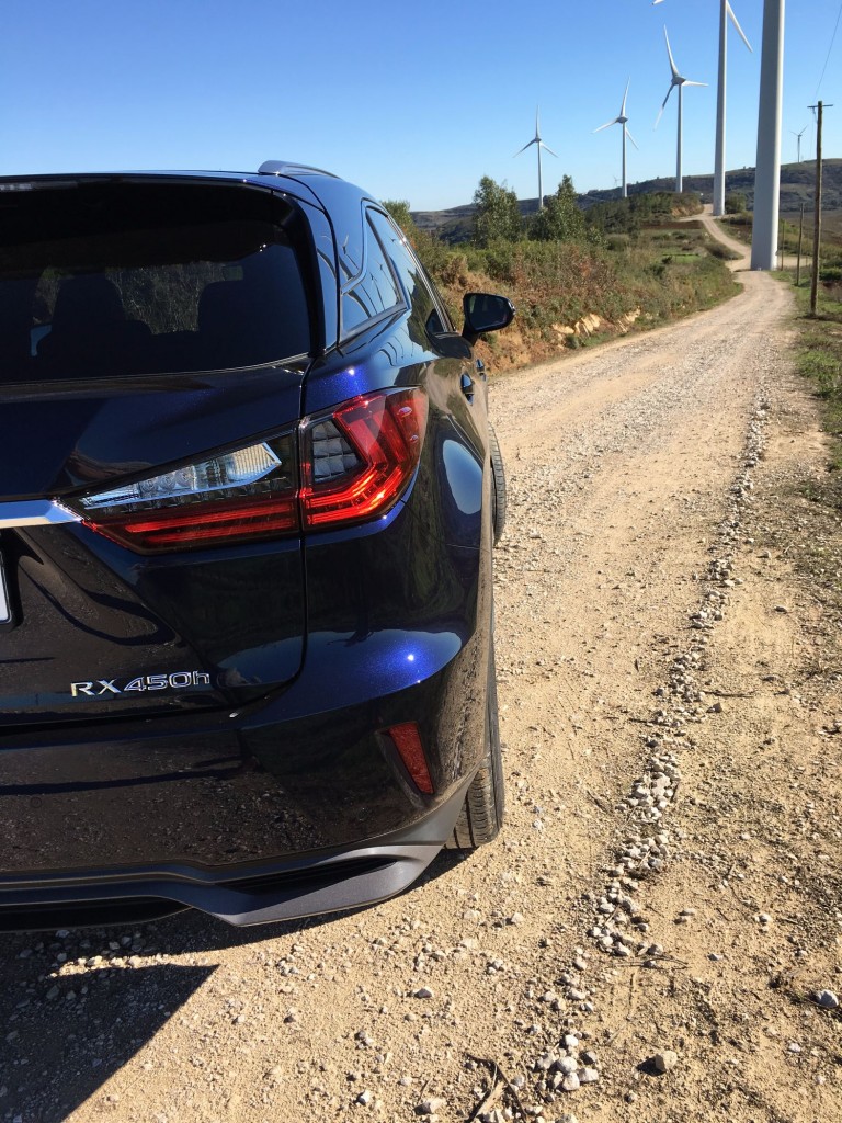 Lexus RX: Japanischer Straßenaufreißer 7 Lexus RX Heck 2016