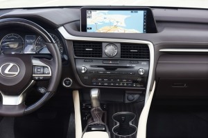 Lexus RX: Japanischer Straßenaufreißer 10 der-Autotester