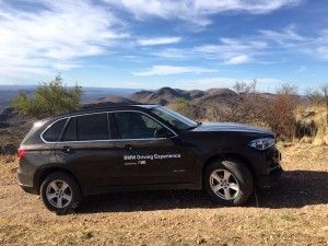 Tag 1: Von feuerroter, staubtrockener Erde und BMWs größtem SUV 2 der-Autotester