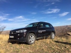 Tag 1: Von feuerroter, staubtrockener Erde und BMWs größtem SUV 4 der-Autotester