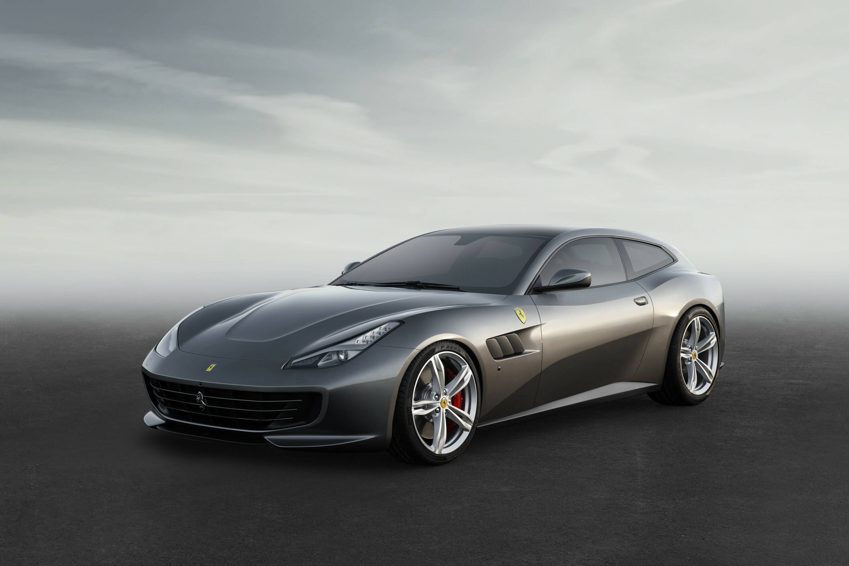 Weltpremiere des Ferrari GTC4 Lusso auf dem Genfer Automobilsalon 4 der-Autotester