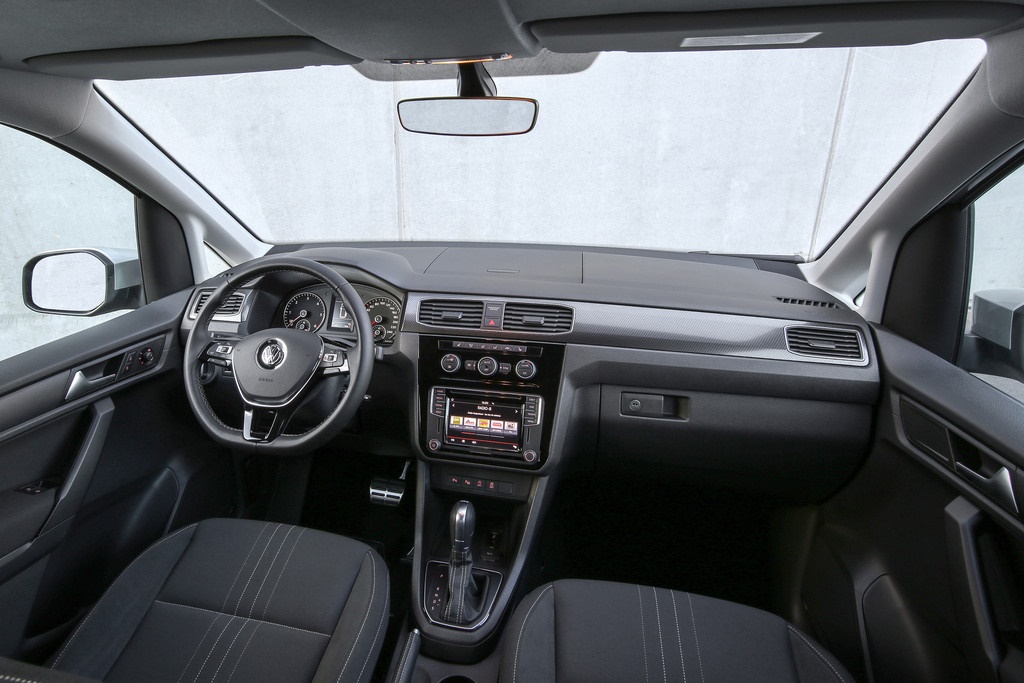 Volkswagen Caddy Alltrack - Der Hochdachkombi kommt jetzt im Offroad-Look 3 Caddy Alltrack Innenraum