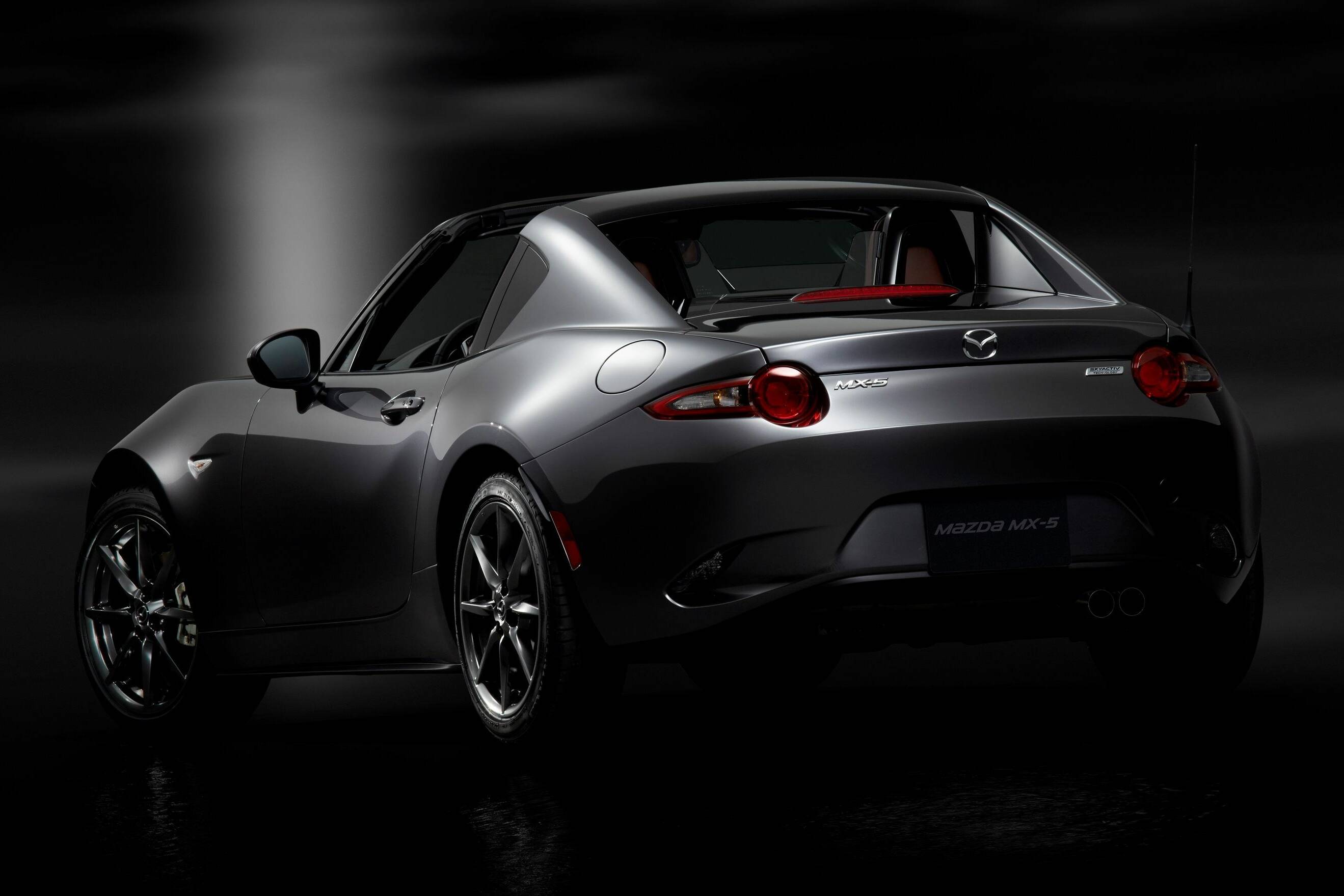 MX-5 RF feiert Weltpremiere in New York 11 der-Autotester